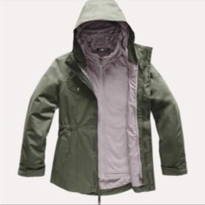 Girls' Osolita 2.0 Triclimate® Jacket - M 10-12
Green/Purple